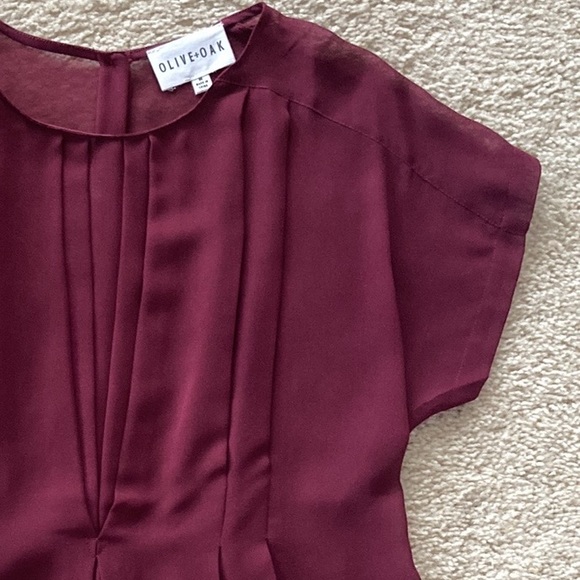 Olive & Oak Wine Color Short Sleeve Blouse - Picture 4 of 7